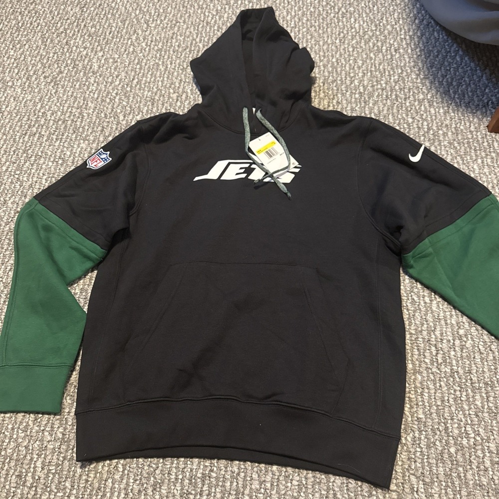 Nike® Men's SMALL New York Jets Sideline Club Pullover Hoodie in Black - $85